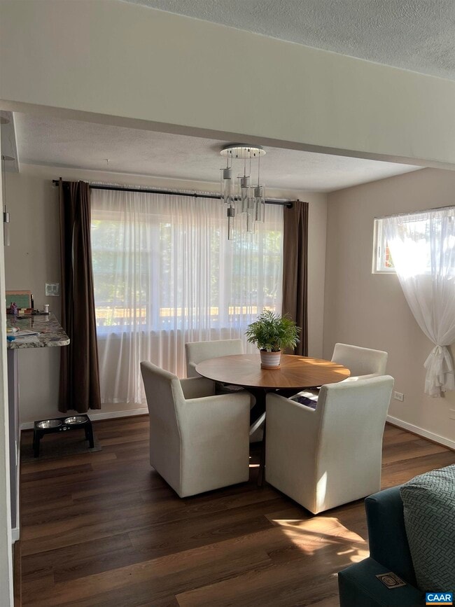 Building Photo - 1201 Bland Cir