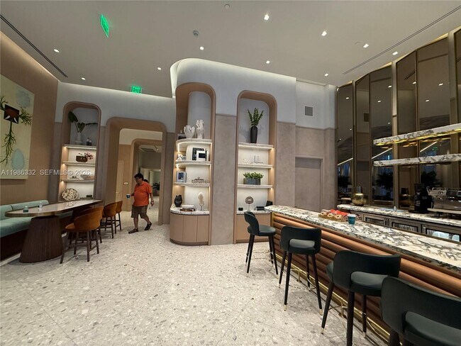 Building Photo - 77 SE 5th St