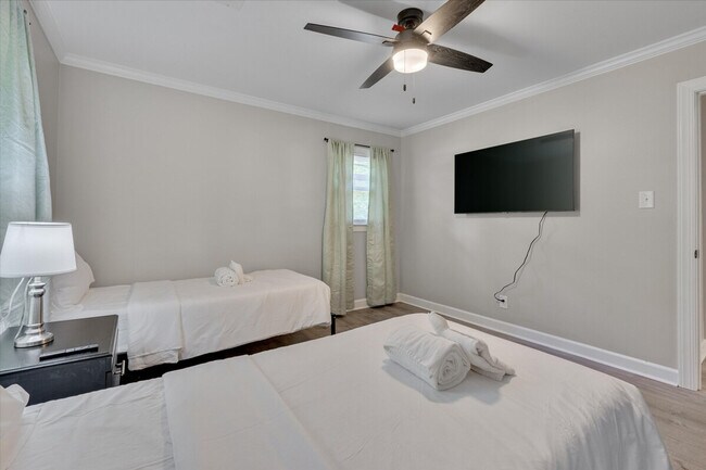 Building Photo - 1012 Glenco Rd