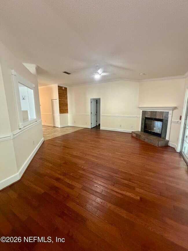 Building Photo - 1523 Blue Heron Ct