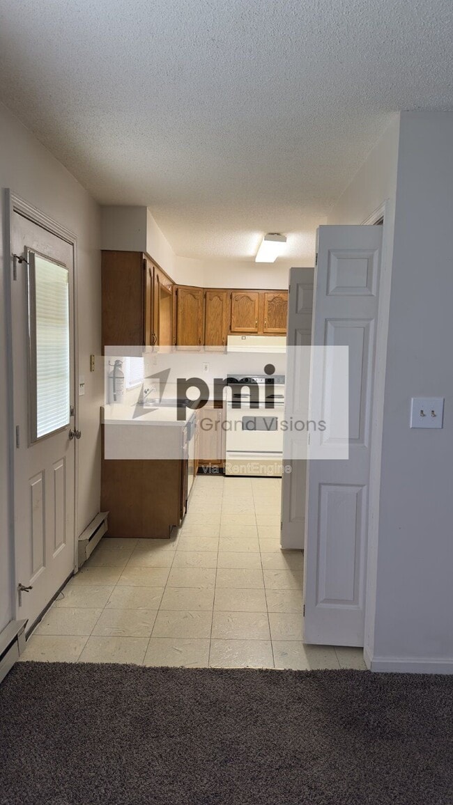 Building Photo - 1305 18th St