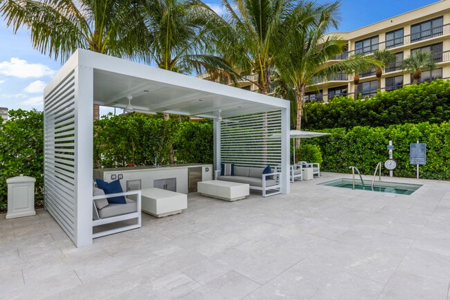 Building Photo - 2773 S Ocean Blvd
