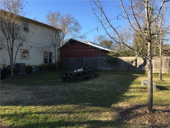Building Photo - 5505 Montview St