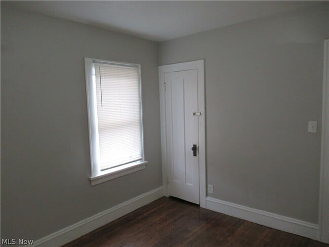 Building Photo - 3636 W 122nd St