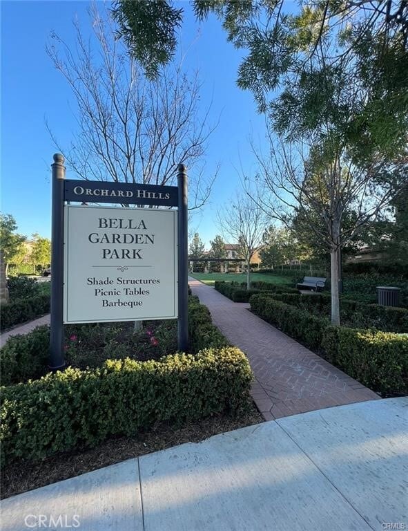 Building Photo - 146 Stallion