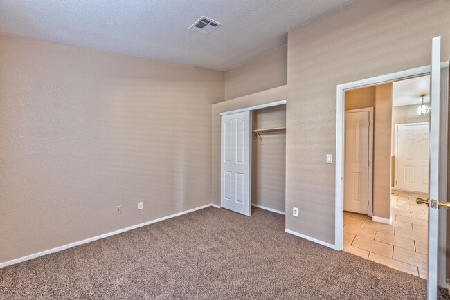 Building Photo - 8997 Living Rose St