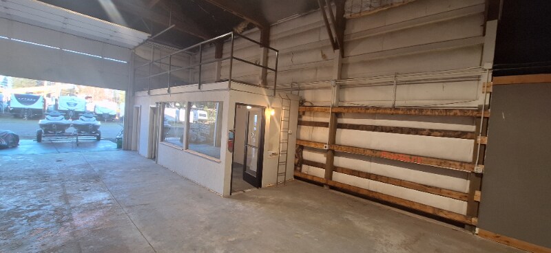 Building Photo - 6875 W Woodard Wy