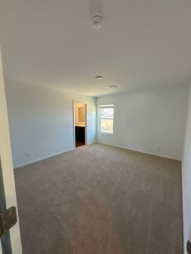 Building Photo - *Pre-leasing* BRAND NEW Three Bedroom | Tw...