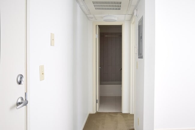 Interior Photo - Ricardo