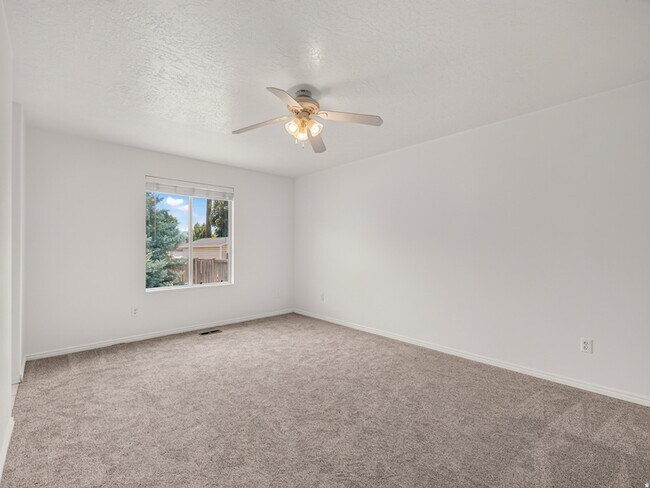 Building Photo - 949 W 1800 N
