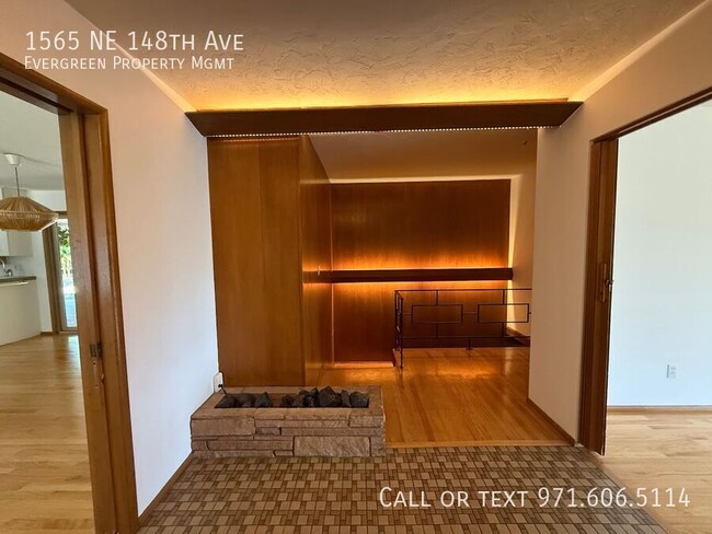 Building Photo - 1565 NE 148th Ave