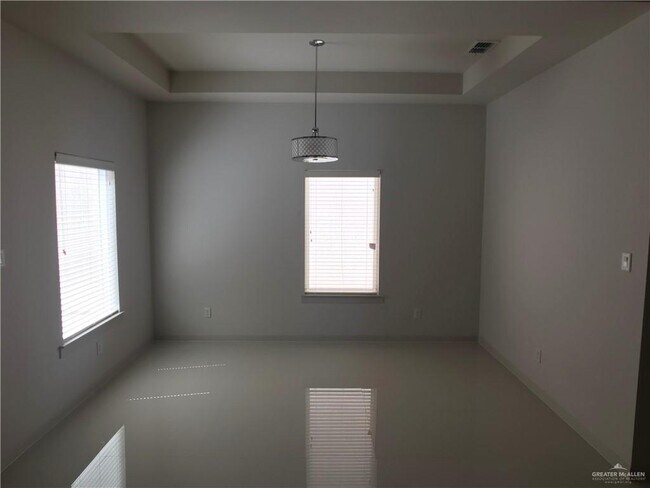 Building Photo - 27 N 51st St