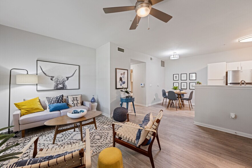 Primary Photo - Oak Grove