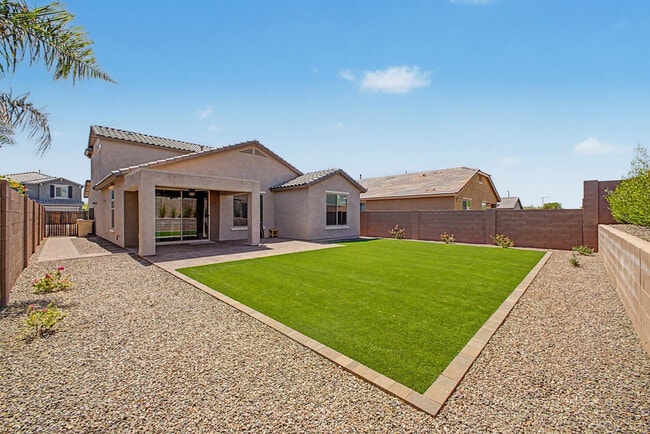 Building Photo - 7104 W Spur Dr