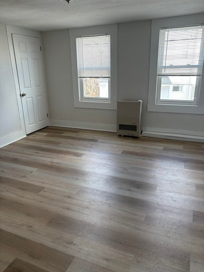 Building Photo - 7 Morrill St