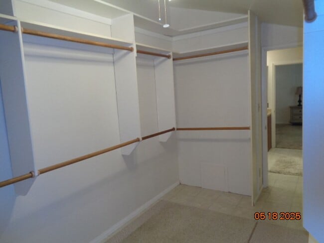 Building Photo - Custom Home in Quartz Hill on a Large Lot