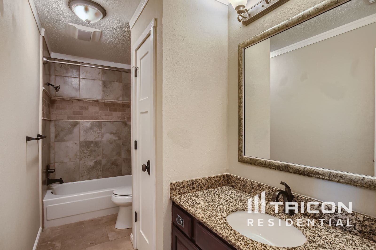 Building Photo - 3520 Ridge Haven Cir