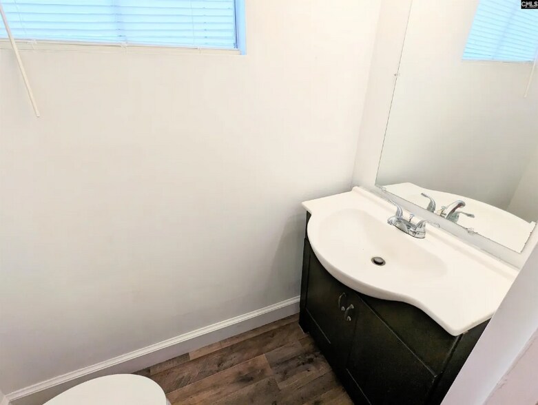 Building Photo - 4708 Palm Tree Ln