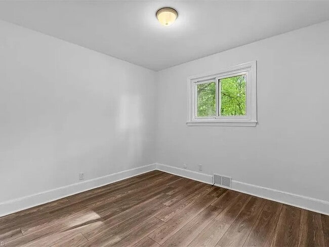 Building Photo - Earn Wealth While Leasing - Like a Homeowner - Lease to Own