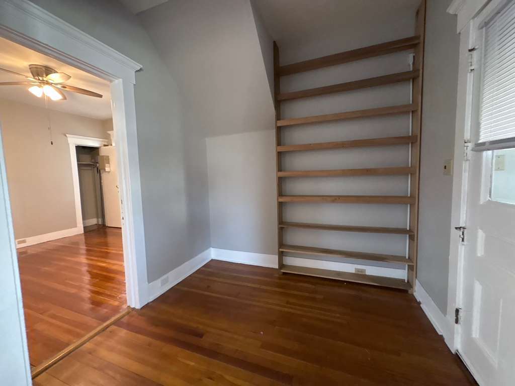 Building Photo - 64 Stanley St