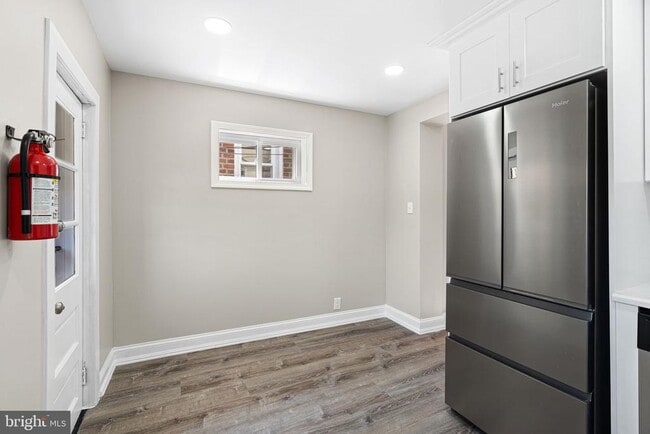 Building Photo - 2257 Ann St