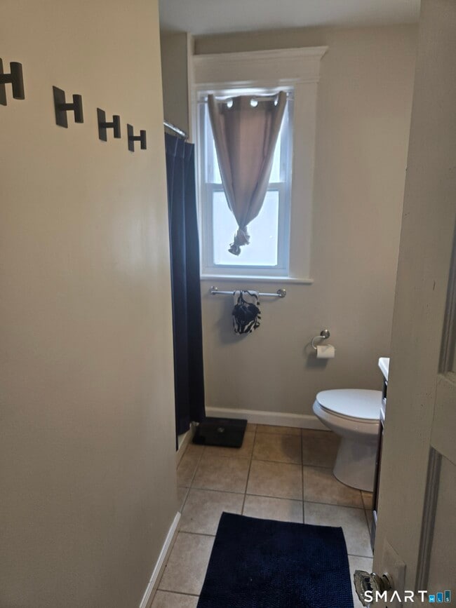 Building Photo - 99 Gilman St