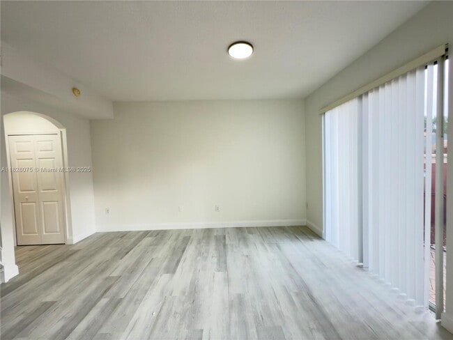 Building Photo - 11539 NW 60th Terrace