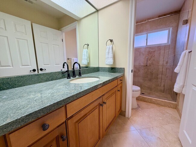 Building Photo - For Rent Available Now - Furnished House 3+BR 2.5Ba in Del Mar, charming furnished home in the hi...