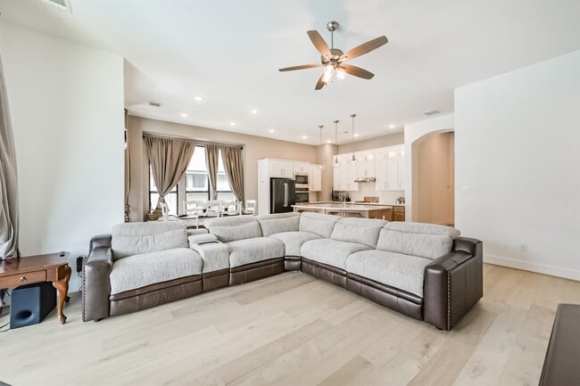 Building Photo - 16911 Lupine Mdw Ln