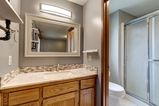 Building Photo - Cozy Home Close to Beach! Your New 3 Bed, ...