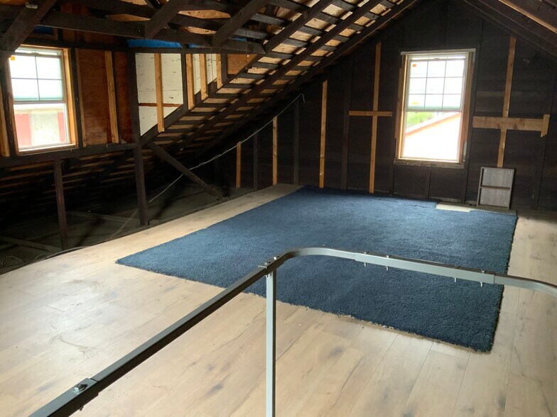 Attic - 5608 Naomi Ave