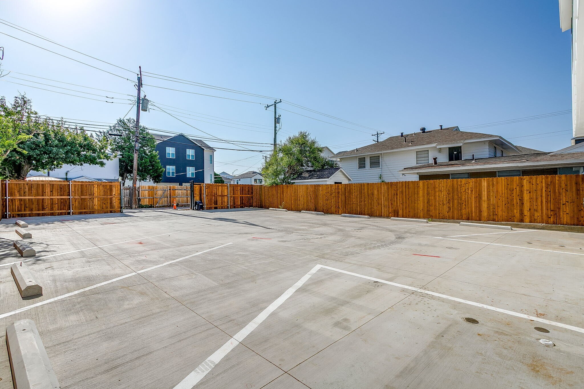 Building Photo - 3141 McCart Ave