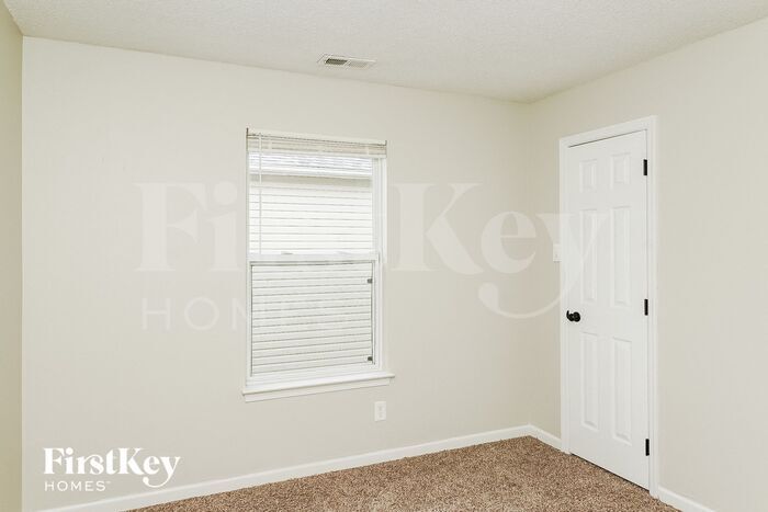 Building Photo - 1181 Kenwood Dr
