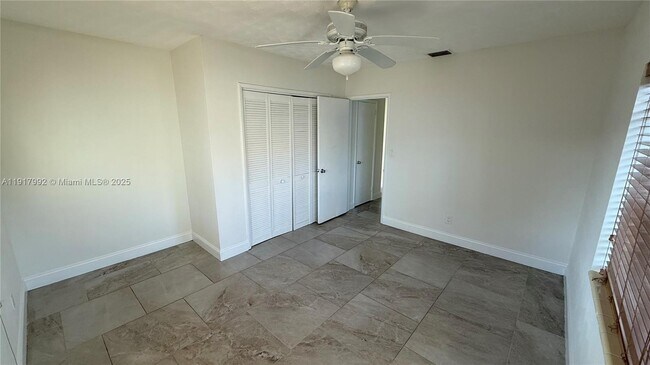 Building Photo - 212 SW 13th St