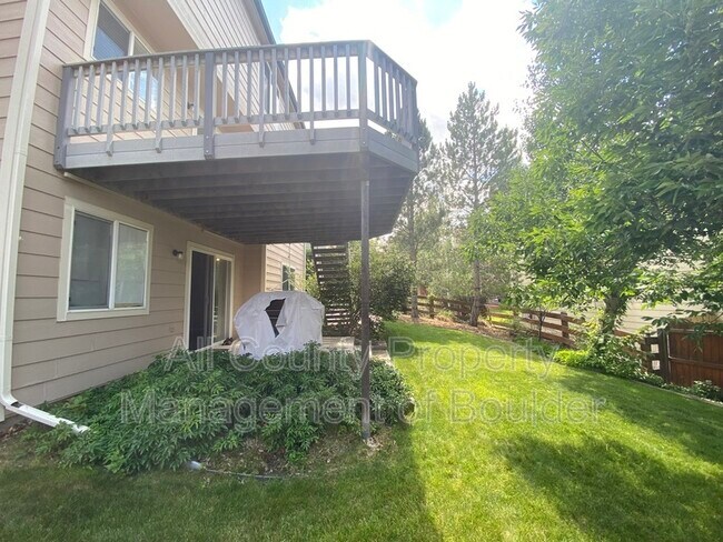 Building Photo - 925 Humboldt Way
