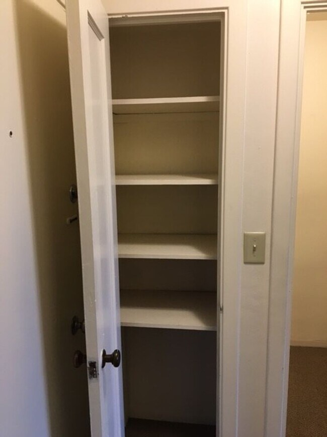 Interior Photo - Eugene Manor Apartments