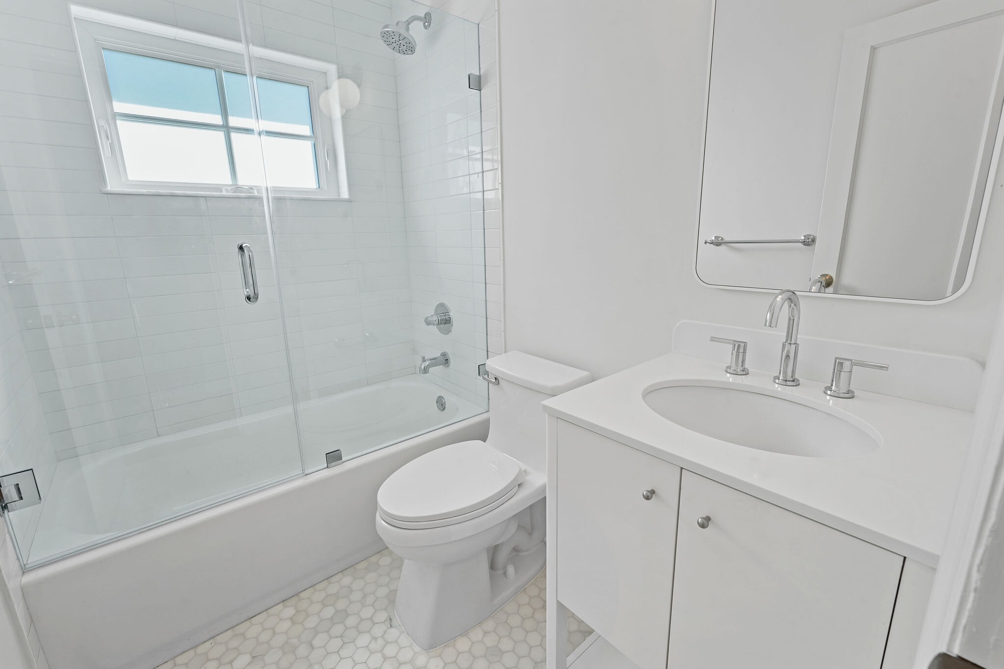 Building Photo - 3705 Ponce de Leon Blvd