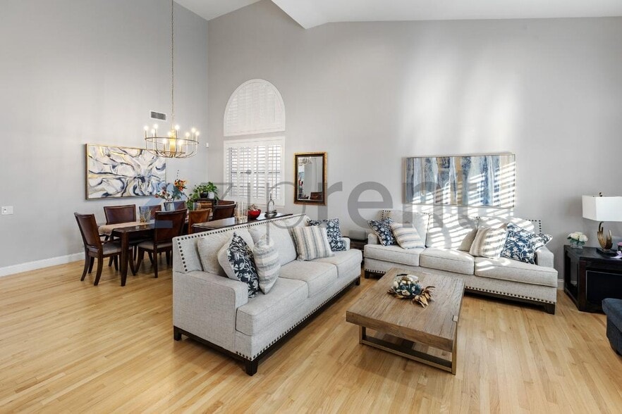 Building Photo - 9420 Greenham Cir