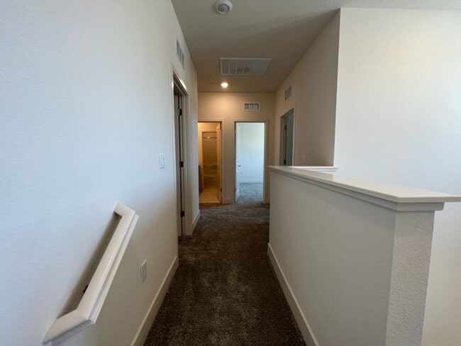 Building Photo - Newer Construction Home located in desirab...