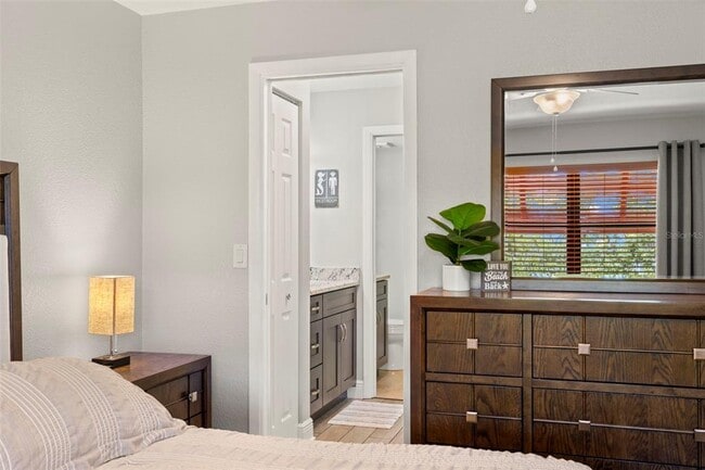 Building Photo - 5817 Park St N