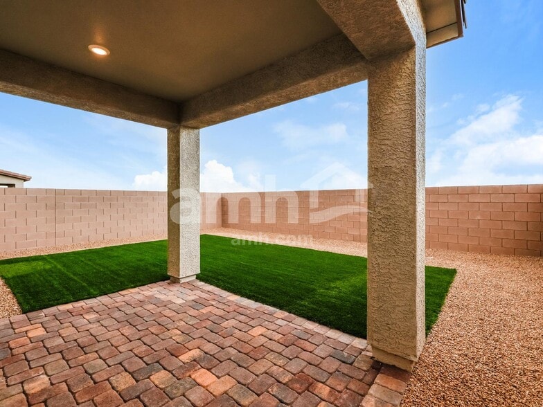 Building Photo - 9482 Aldersyde Dr