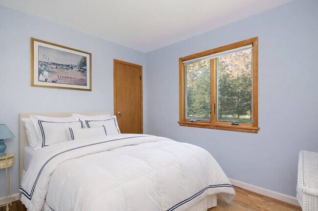 Building Photo - 237 Blank Ln