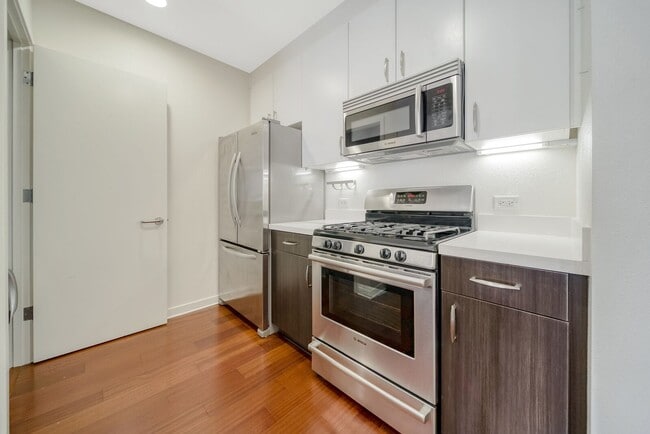 Building Photo - Condo for Rent in the Mission District - $...
