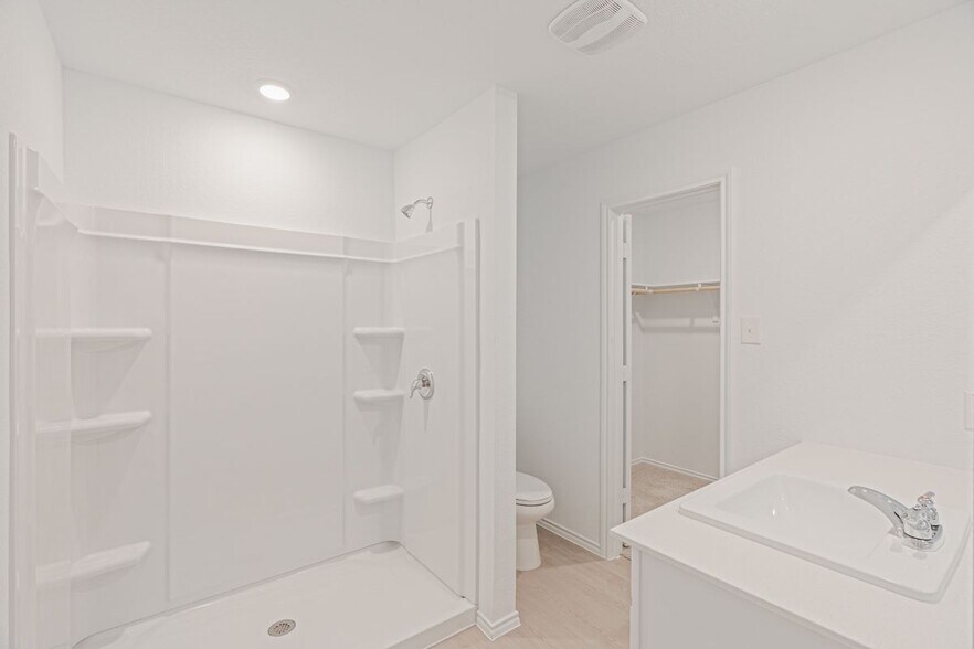 Building Photo - 117 Dark Victory Rd