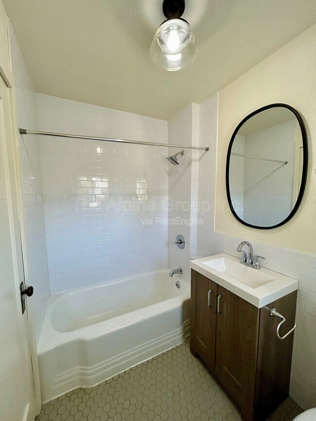 Building Photo - 4831 N Maryland Ave