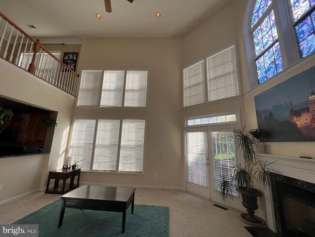 Building Photo - 43326 Columbus St