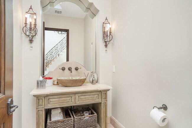 Building Photo - Beverly Hills Luxury Villa with Resort-Style Pool & Spa