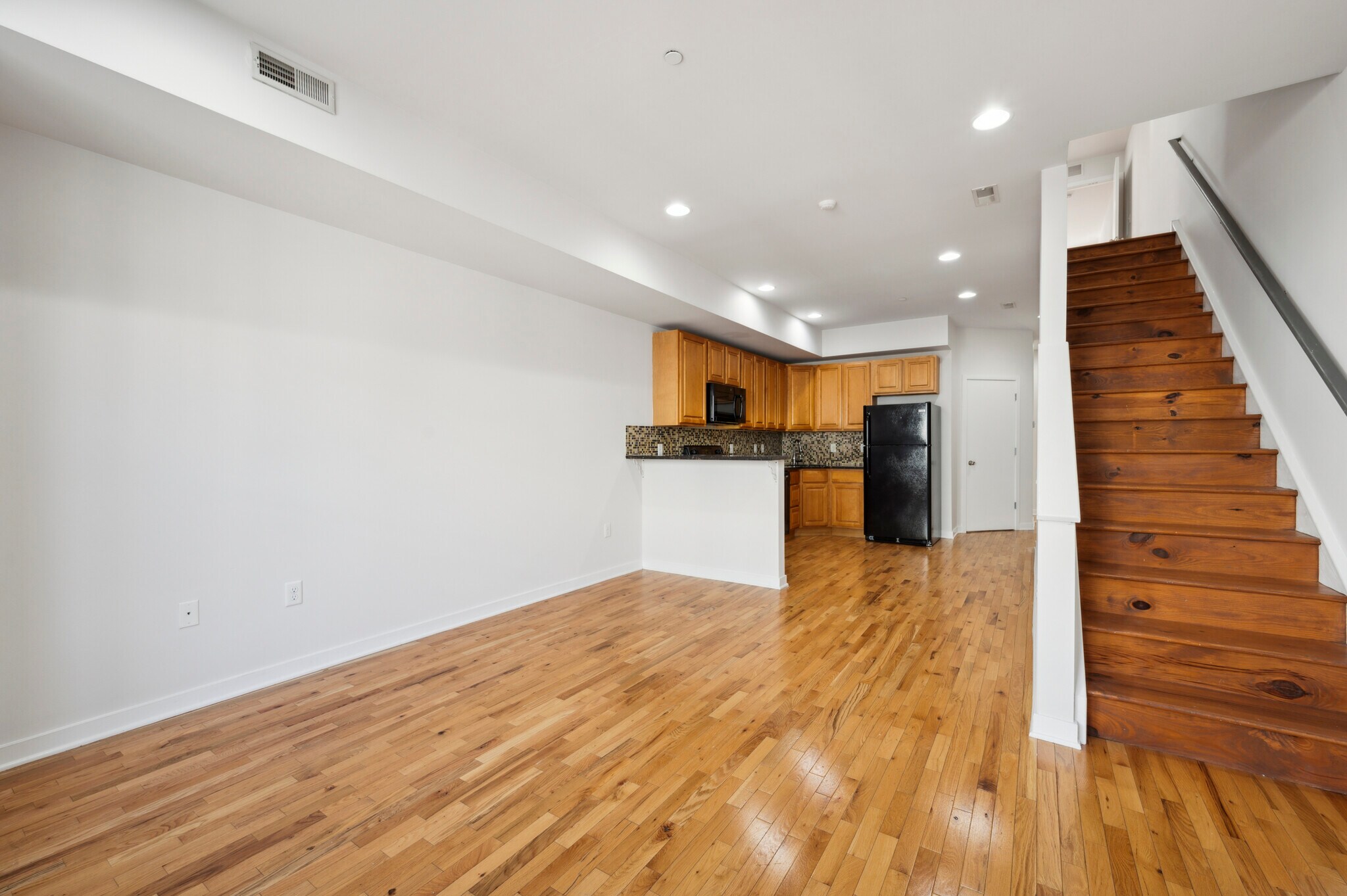 Living Room - 2638 Federal St