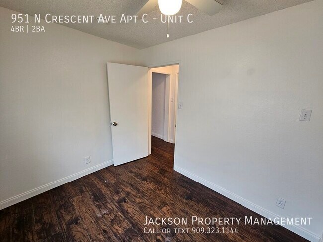 Building Photo - 951 N Crescent Ave