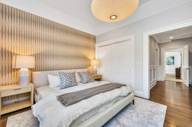 Building Photo - 21 Barn Ln